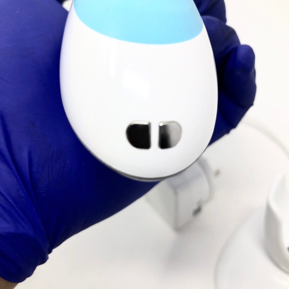 Nu Skin ageLOC LumiSpa Facial Cleansing Device White Blue with Charging Base - Picture 5 of 11
